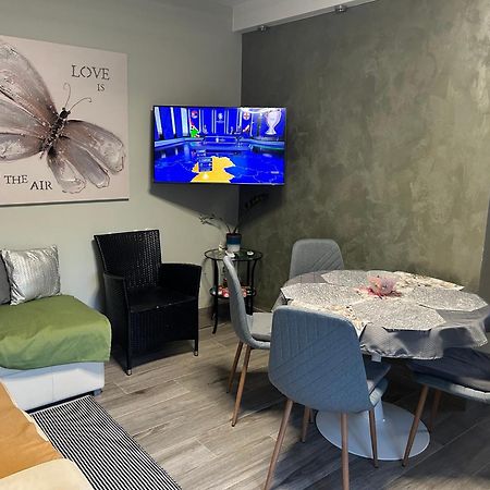 שיופוק Noemi89 Apartman מראה חיצוני תמונה